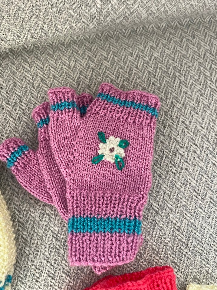 Renkli Örgü Parmaksız Kadın Eldivenleri - Görsel 4