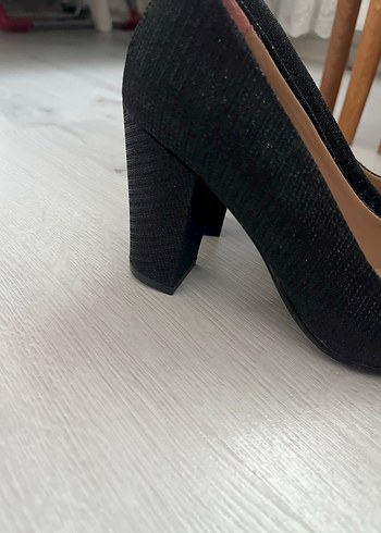 Siyah Yılan Desenli Stiletto Topuklu Kadın Ayakkabı - Görsel 3