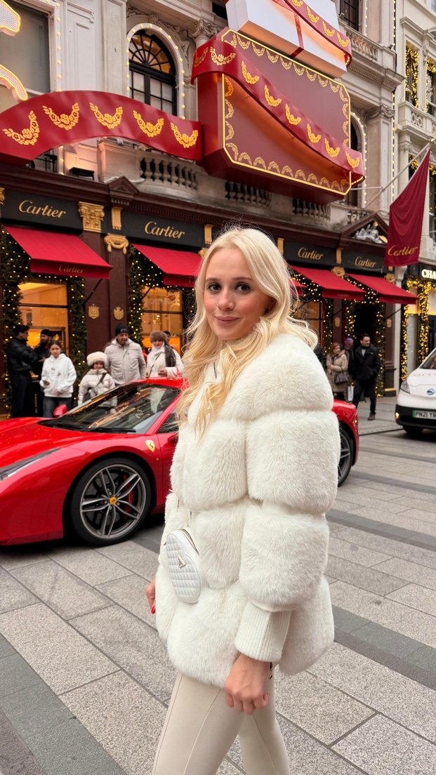 Beyaz Kürklü Midi Kadın Mont - Görsel 3