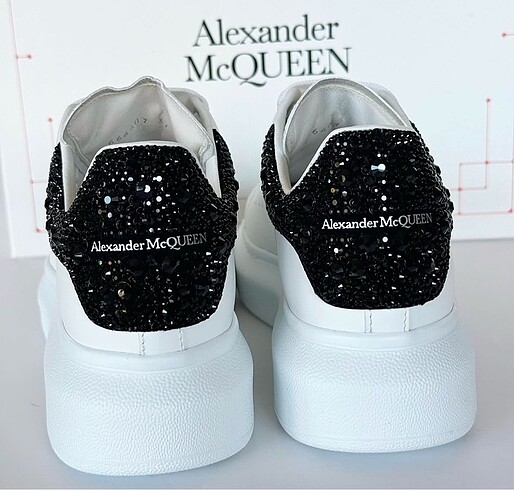 Alexander McQueen Satın almayın