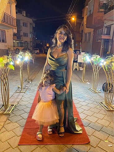 38 Beden haki Renk Yeşil abiye