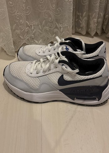 Nıke orijinal Beyaz Bağcıklı Spor Ayakkabı - Görsel 2