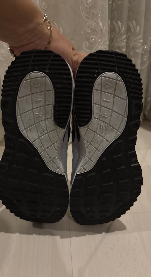 Nıke orijinal  Beyaz Bağcıklı Spor Ayakkabı - Görsel 4