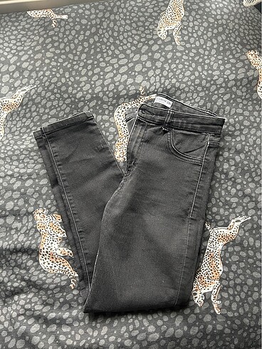 pull and bear antrasit jean