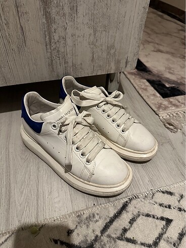 Alexander McQueen alexander mcqueen 38 numara