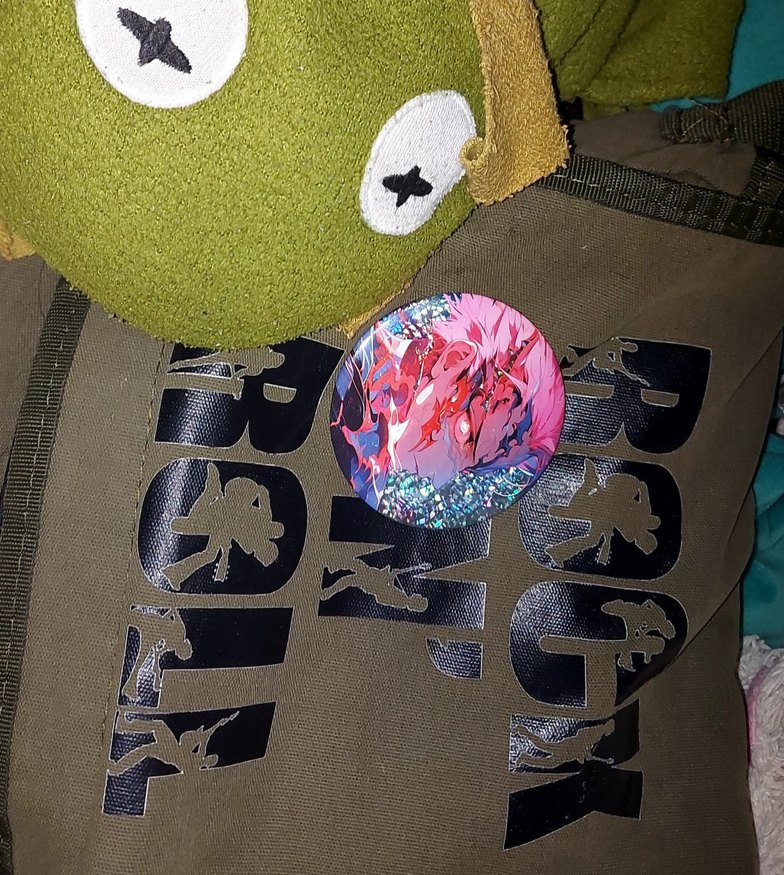 JJK- Sukuna Hologramlı Rozet - Görsel 4