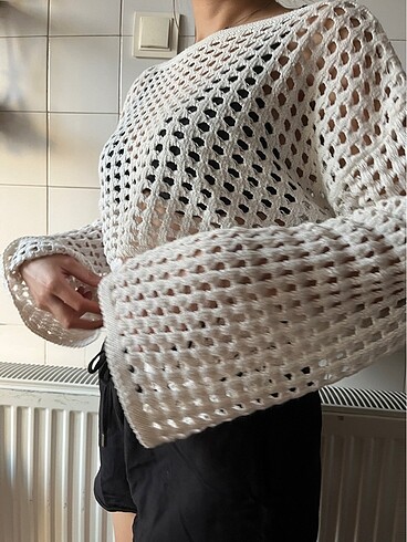 m Beden Delikli crop