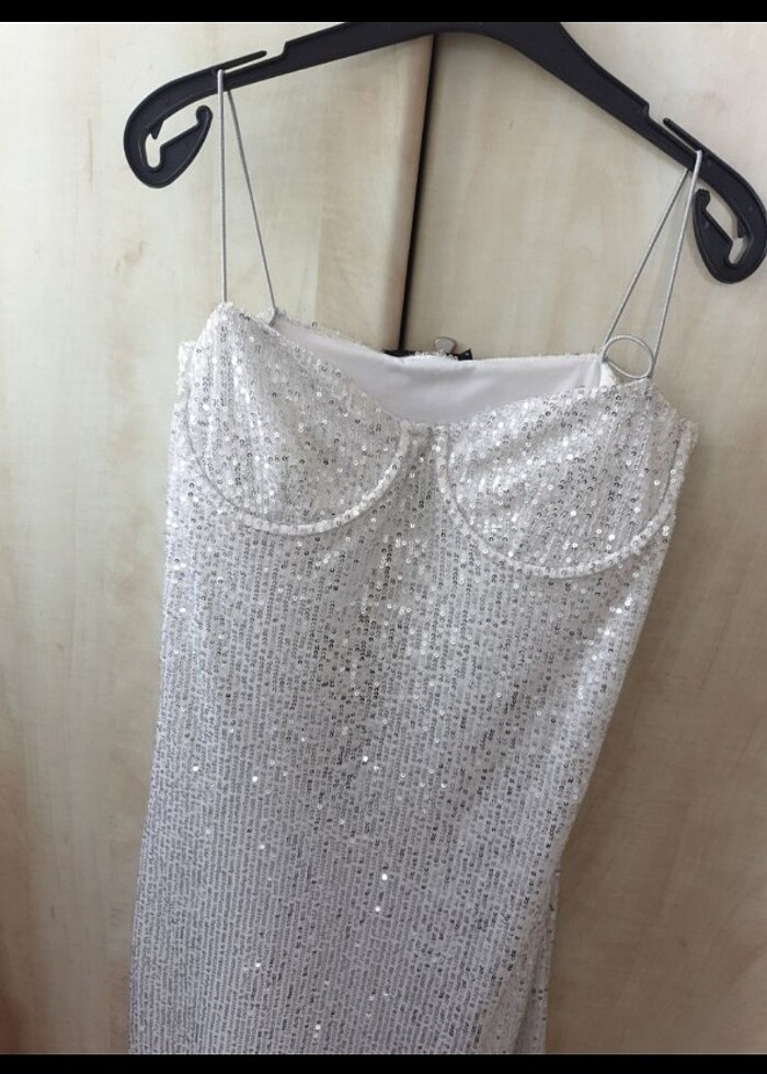 Gümüş pullu payetli elbise - Görsel 3