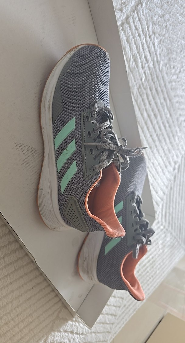 Adidas Gri Kadın Bağcıklı Spor Ayakkabı - Görsel 2