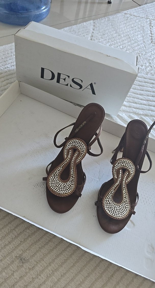 Kahverengi pul detaylı abiye Stiletto - Görsel 3