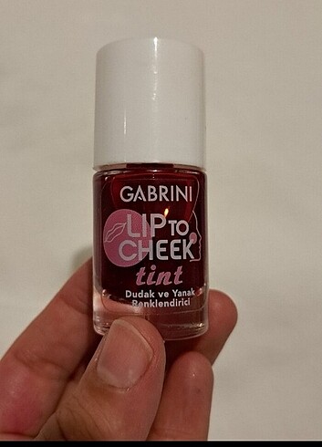 Beden bordo Renk Lip balm