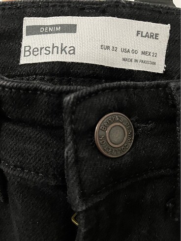 32 Beden Bershka ispanyol paça pantolon