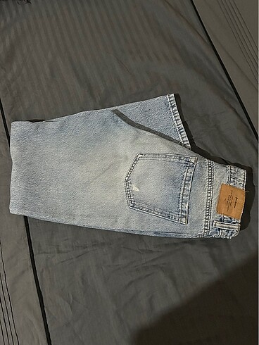 34 Beden Stradivarius jean