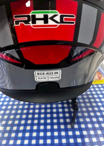 Kırmızı Baskılı Çene Açılır Kask - Görsel 2