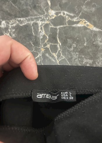 Siyah Düz Yırtmaçlı Etek - Görsel 3