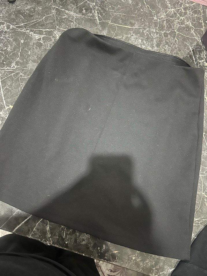 Siyah Düz Yırtmaçlı Etek - Görsel 4