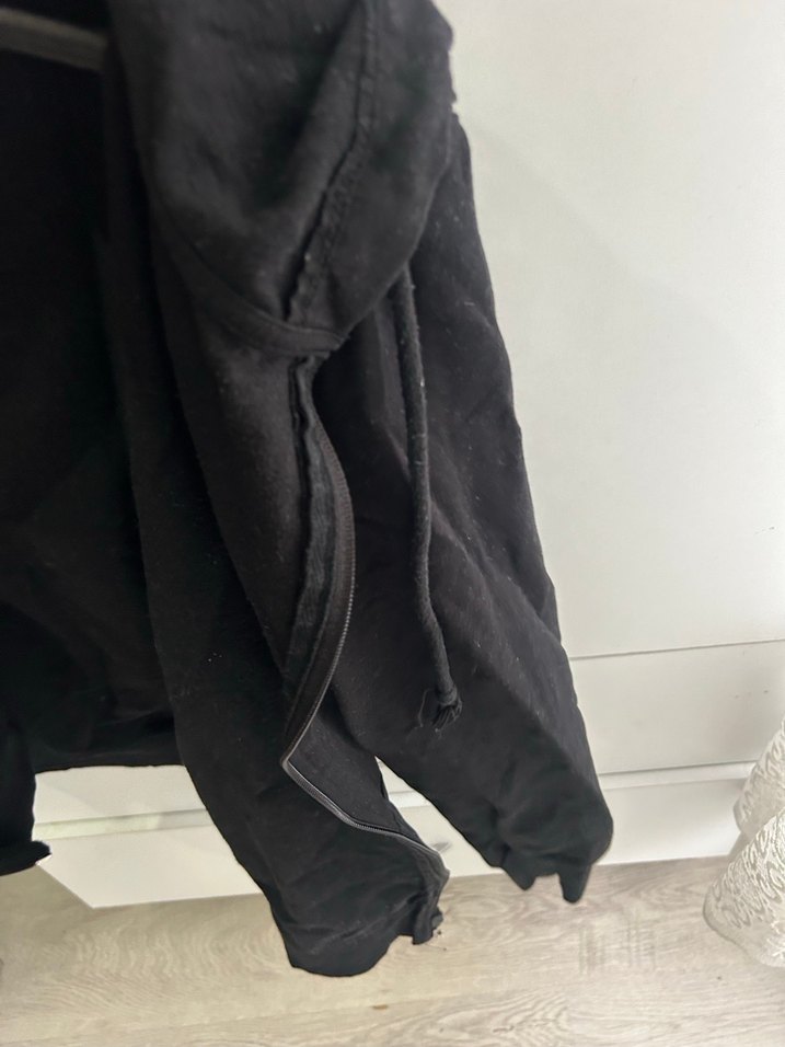 Siyah Fermuarlı Sweatshirt - Görsel 4