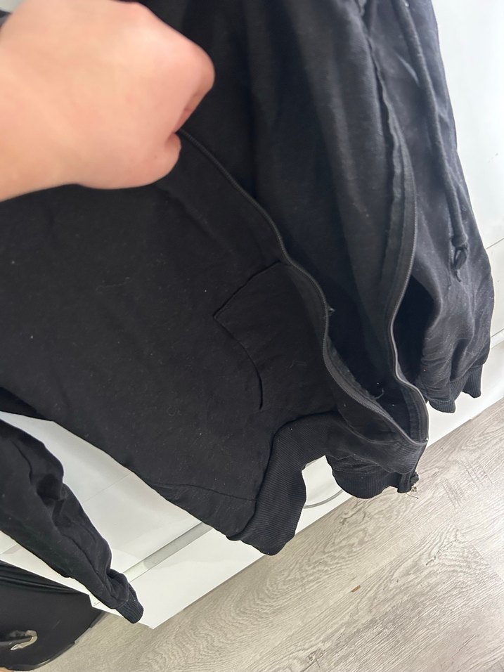 Siyah Fermuarlı Sweatshirt - Görsel 3