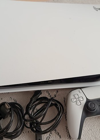 PlayStation 5 Konsol ve Kontrol Cihazı