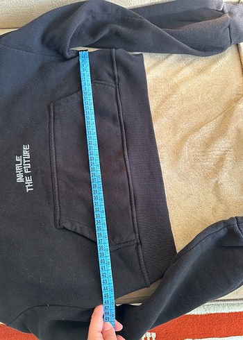 Diğer Siyah Kapüşonlu Baskılı Crop Sweatshirt
