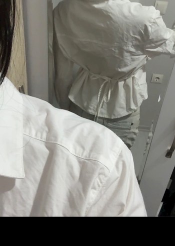 Bershka Düğmeli Beyaz beli dar Keten Gömlek