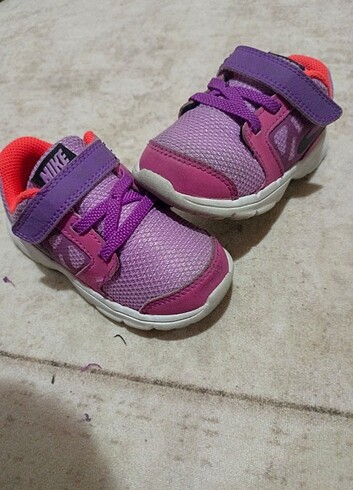 Nike Kız çocuk spor ayakkabı