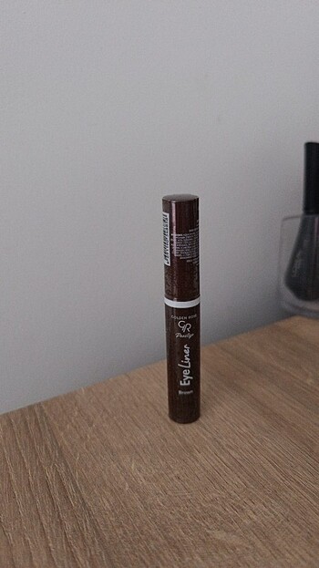 Golden rose kahverengi eyeliner 