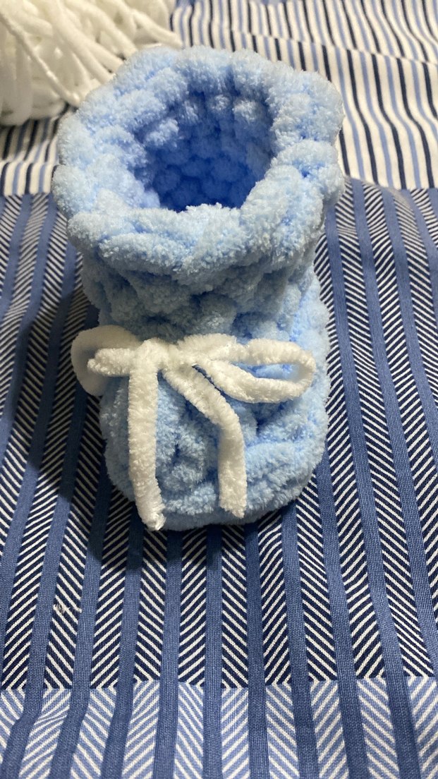 Mavi Örgü Erkek Bebek Patik - Görsel 2