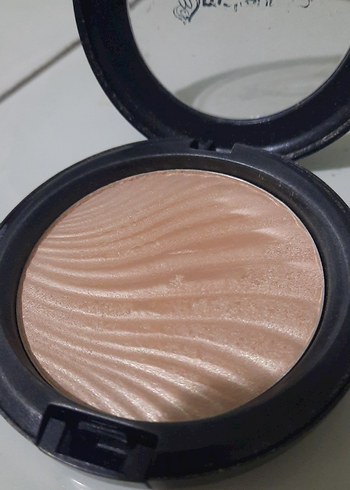 Diğer Parlak Bej highlighter