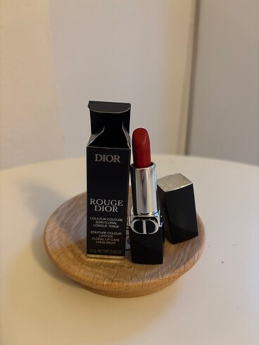 Dior Satin Ruj 999 Efsane Kırmızısı