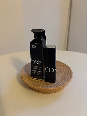  Beden Dior Satin Ruj 999 Efsane Kırmızısı