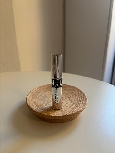Diorshow Iconic Overcurl mini boy