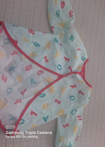 LC Waikiki Pastel Renkli Baskılı Bebek Önlüğü