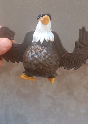 Kahverengi Kartal Figürü
