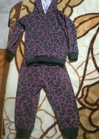 Mor Leopar Desenli Kız Eşofman Takımı - Görsel 4