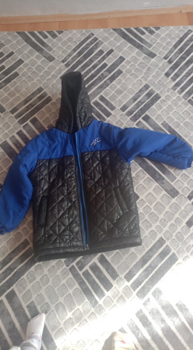 Erkek Çocuk Mavi Siyah Kapüşonlu Fermuarlı Ceket - Görsel 3