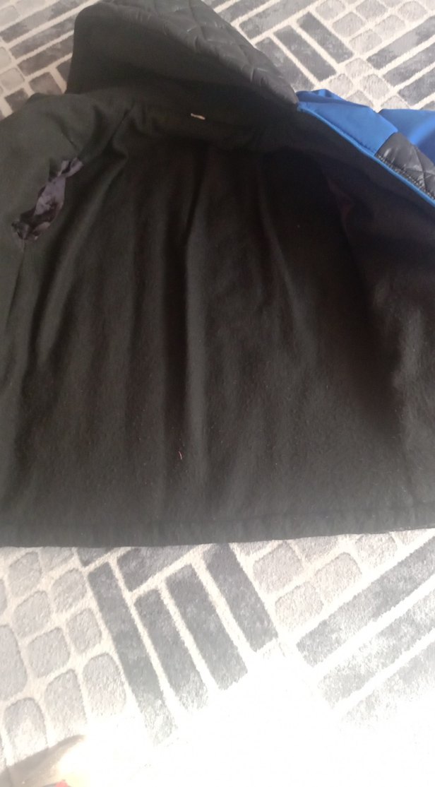 Erkek Çocuk Mavi Siyah Kapüşonlu Fermuarlı Ceket - Görsel 4