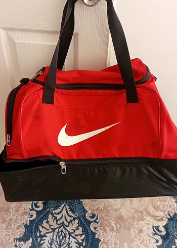 Nike Kirmizi Siyah Spor Canta