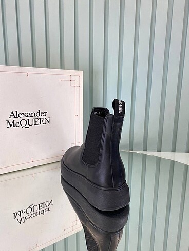 36 Beden siyah Renk Alexander McQuenn