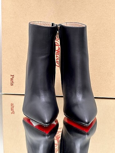Christian Louboutin Bayan topuklu bot