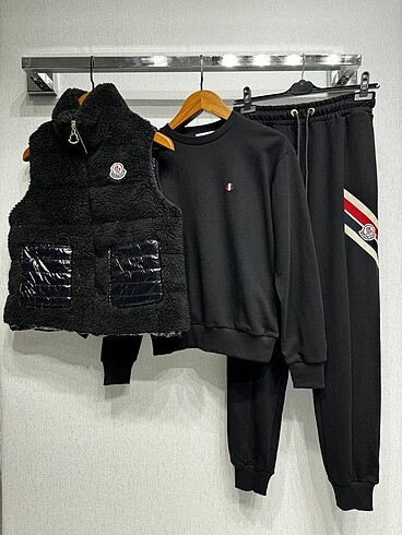 m Beden siyah Renk Moncler