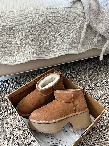 UGG Premium Classic Boots İthal Üründür. ( Imported Goods )