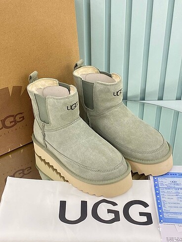 37 Beden New ???????????? Ugg Classic Mini Platform Boot İthal