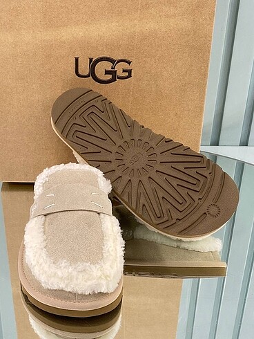 36 Beden ten rengi Renk Ugg Maxi Curly Slippers İthal Ürün