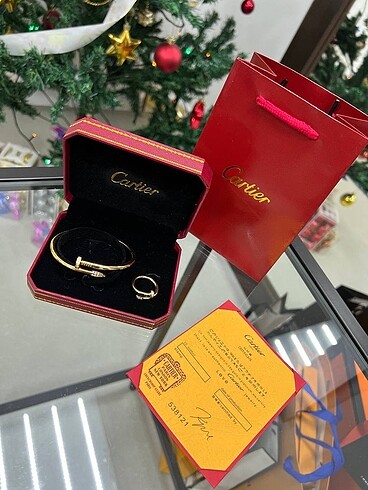 Cartier kutu ???? Cartier bileklik ????Cartier yüzük