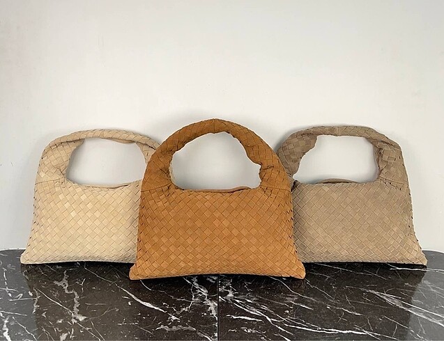Beden Bottega Veneta Suede Hop Bag Medium İthal Ürün