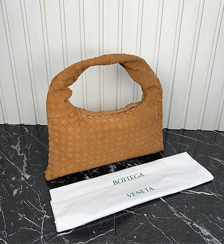 Bottega Veneta Suede Hop Bag Medium İthal Ürün