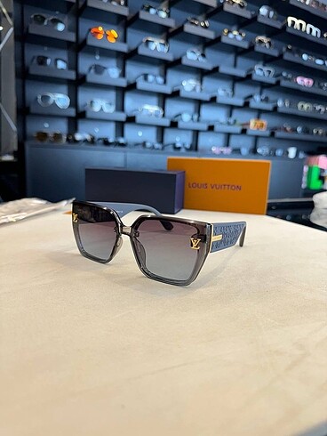 Louis Vuitton Louis Vuitton ithal Sunglasses New model