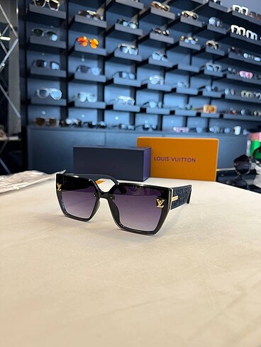  Beden Louis Vuitton ithal Sunglasses New model