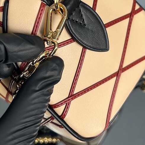 Beden ten rengi Renk Louis Vuitton Speedy Bandouliere 20 cm İthal Ürün A+ plus
